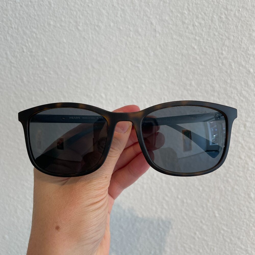 Prada Linea Rossa PS 01TS